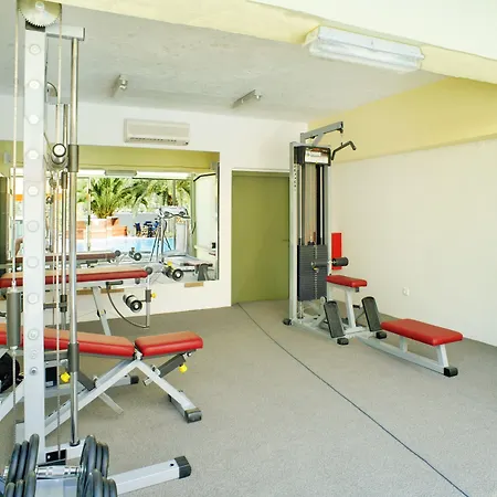 Apartahotel Cleopatra Yénion