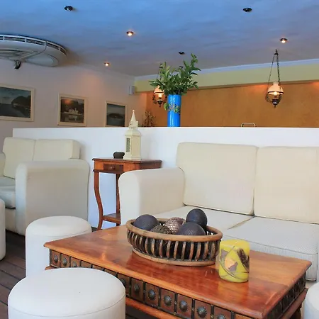 Cleopatra Beach Aparthotel