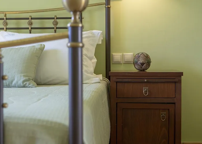 Apartahotel Cleopatra Yénion