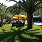 Lägenhetshotell Cleopatra 4*