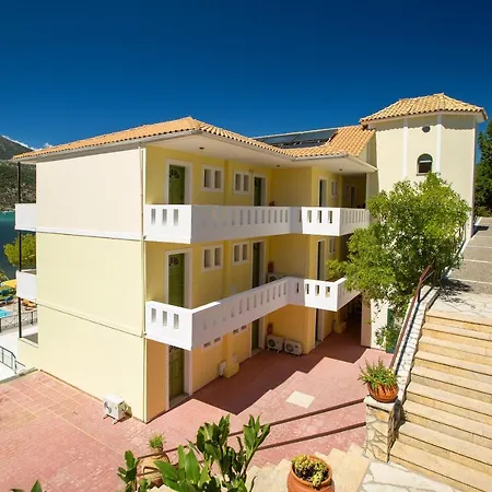 Cleopatra 3* Yénion